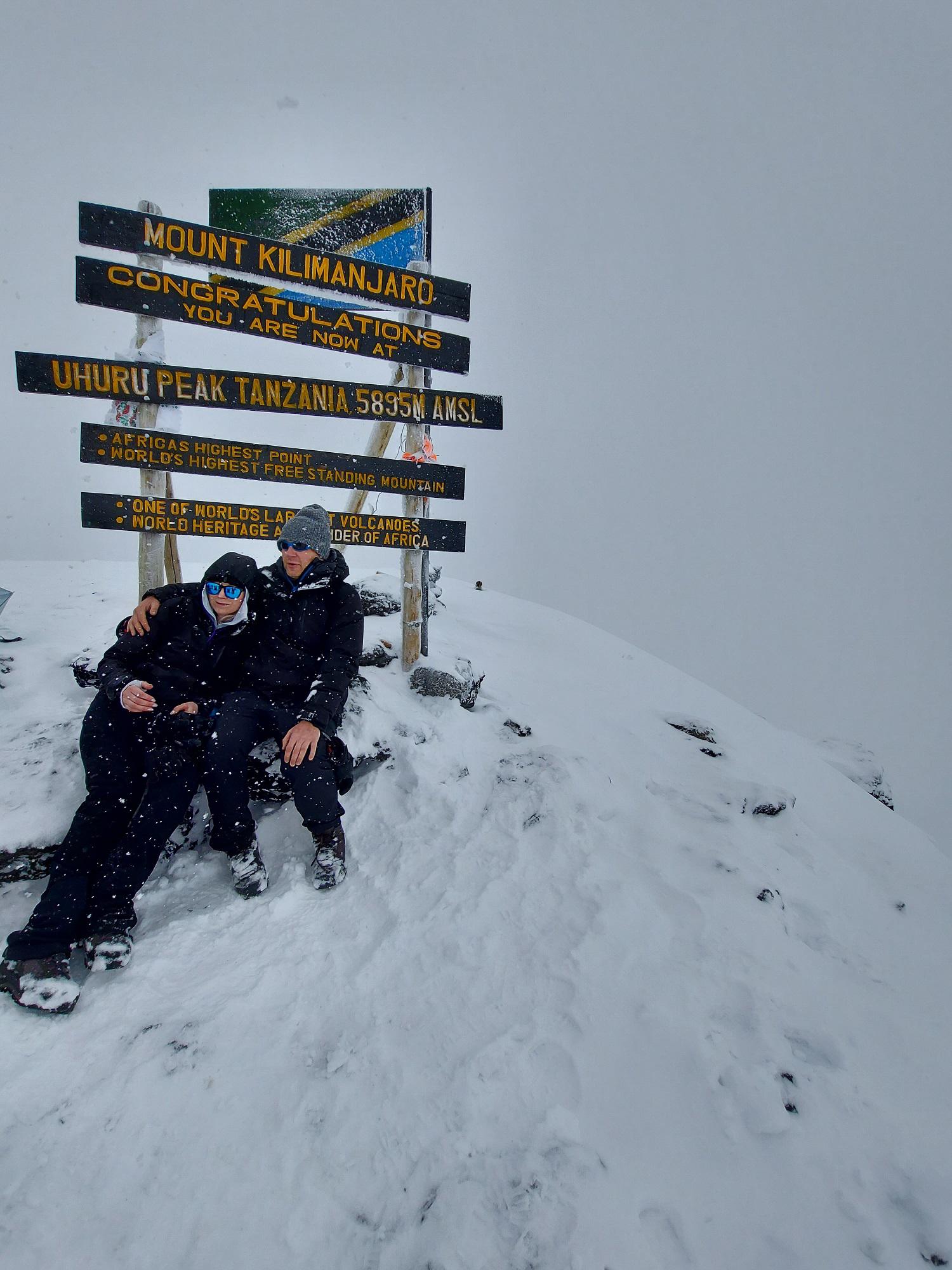 Ania z mężem w drodze na Kilimandżaro