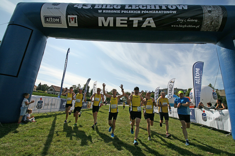 20 września, przeprowadzono nieoficjalny bieg happeningowy na dystansie półmaratonu wzdłuż normalnej trasy biegu.