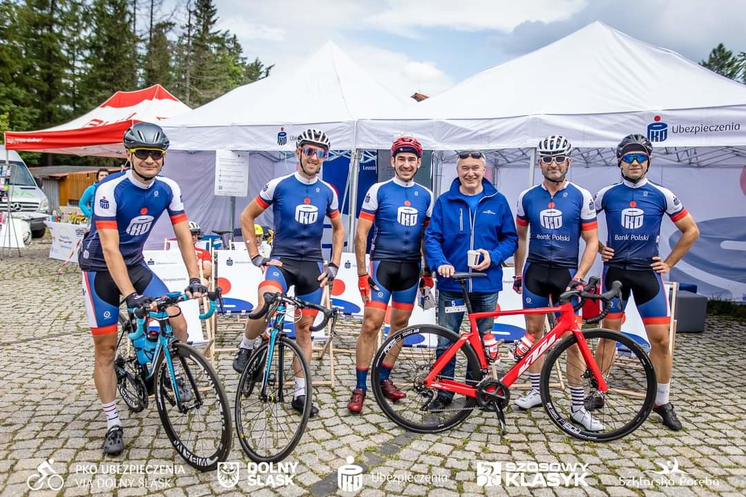 Z teamem rowerowym PKO Banku Polskiego - PKO Ubezpieczenia Via Dolny Śląsk Szklarska Poręba 2021.