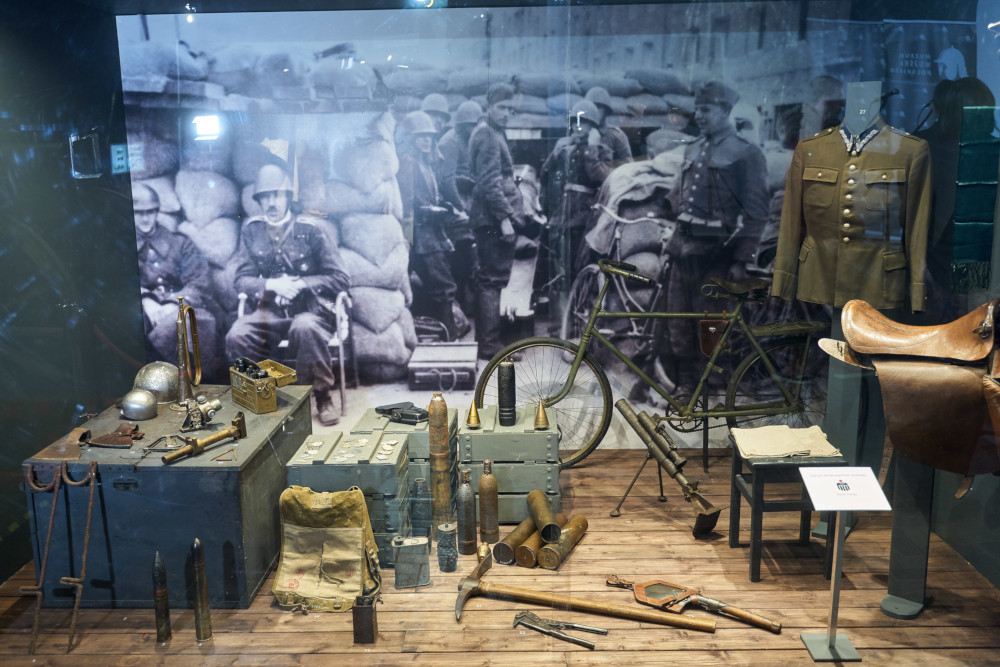 PKO Bank Polski ufundował zakupu unikatowej kolekcji uzbrojenia, umundurowania i wyposażenia używanego przez żołnierzy Wojska Polskiego w okresie 20.
