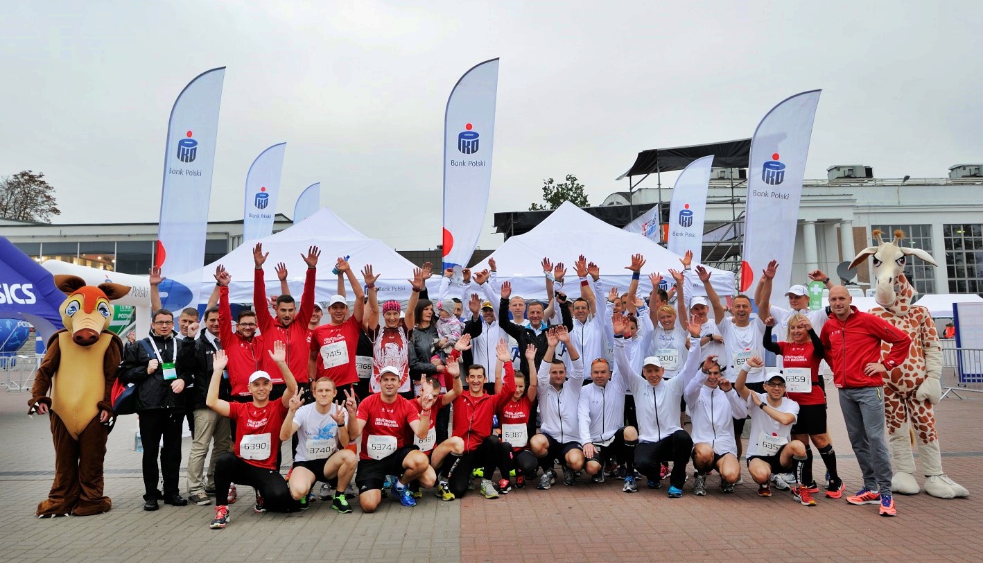 Uczestnicy Drużynowej Ligi Biegowej podczas 15. Poznań Maratonu
