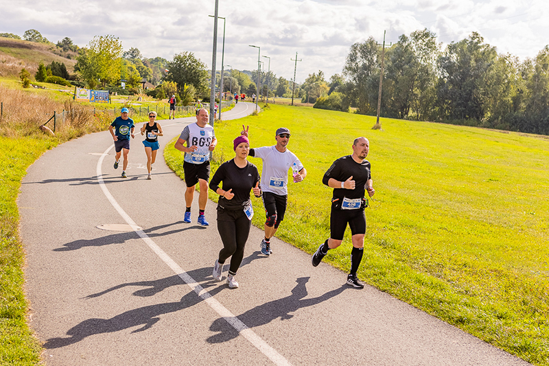 Uczestnicy zawodów rywalizowali na dystansach 21 km, 10 km oraz 5 km
