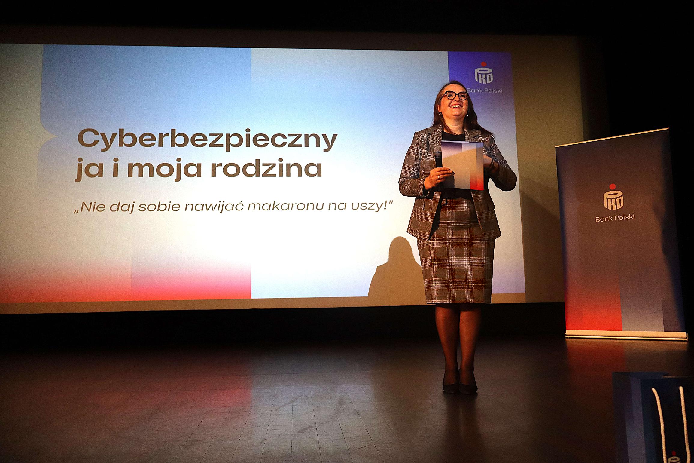 Bankomania__11_.jpg