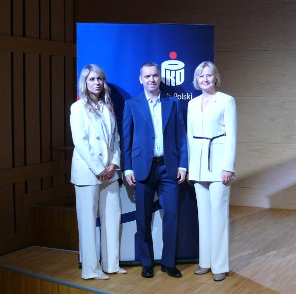Gdynia. Pokolenia razem przeciw zagrożeniom  w  cyberprzestrzeni