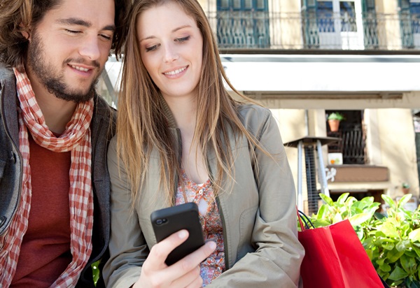 Aplikacje, kt&oacute;re pomagają w zakupach. Fot. shutterstock.com