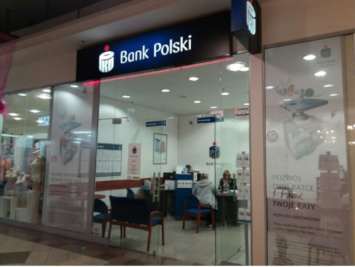 Placówki PKO Banku Polskiego powstają przy współpracy z zewnętrznymi przedsiębiorcami