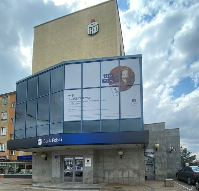 Palcówka PKO Banku Polskiego znajduje się w centrum miasta.