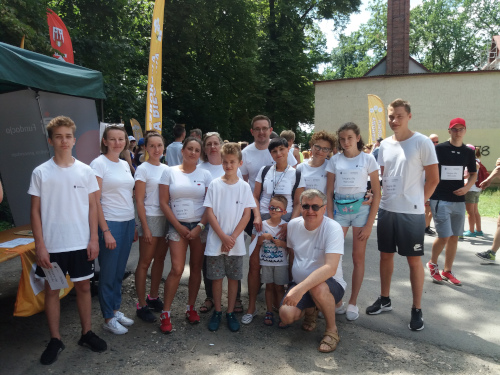 Blisko dwustu mieszkańców Kluczborka wzięło udział w biegu charytatywnym pod hasłem „Wybiegaj uśmiech dla Weroniki”
