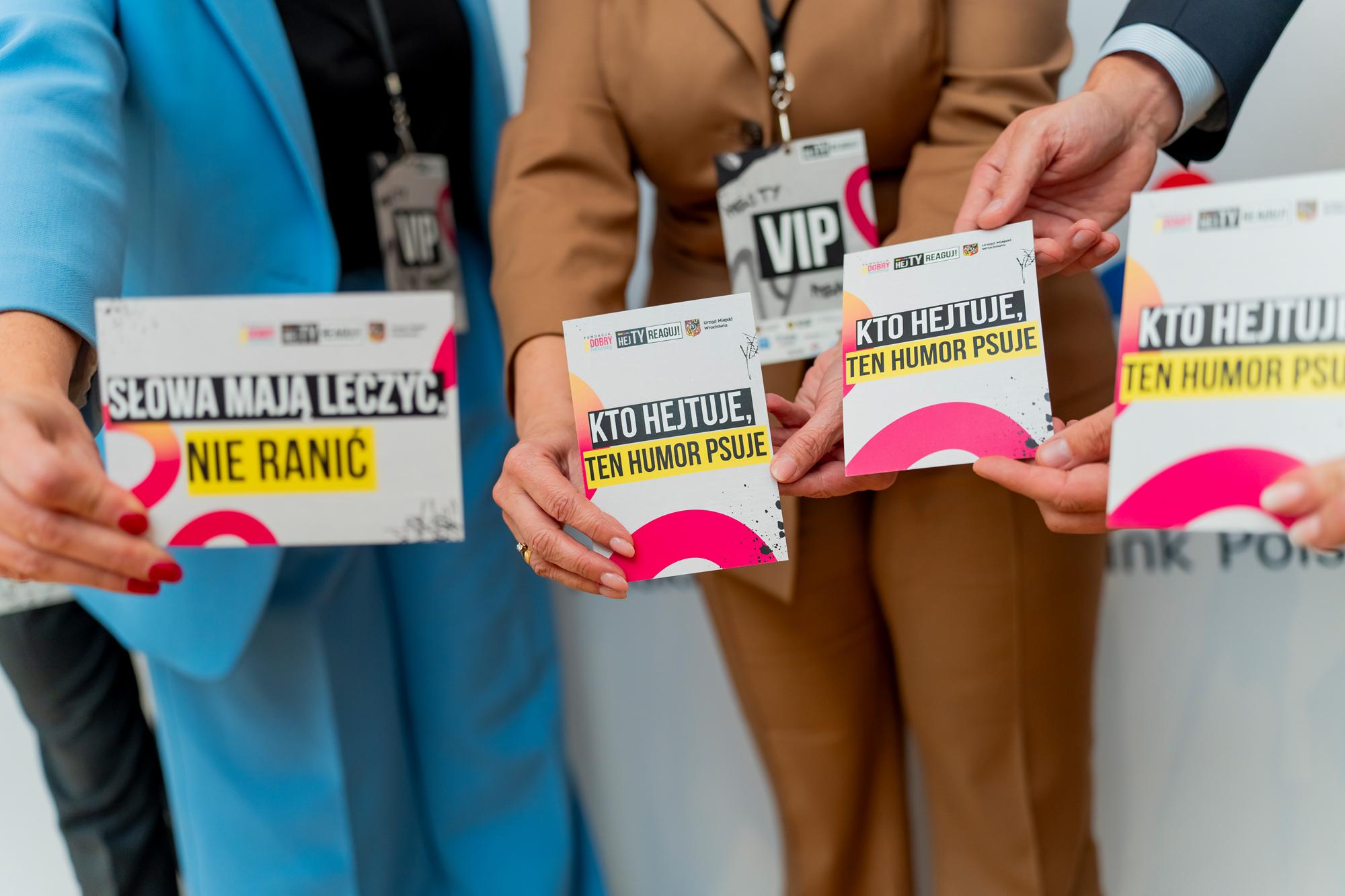 HejTy. Reaguj.  PKO Bank Polski mówi STOP hejtowi